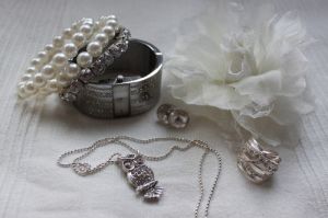 silver accessories - www.myLusciousLife.com.jpg